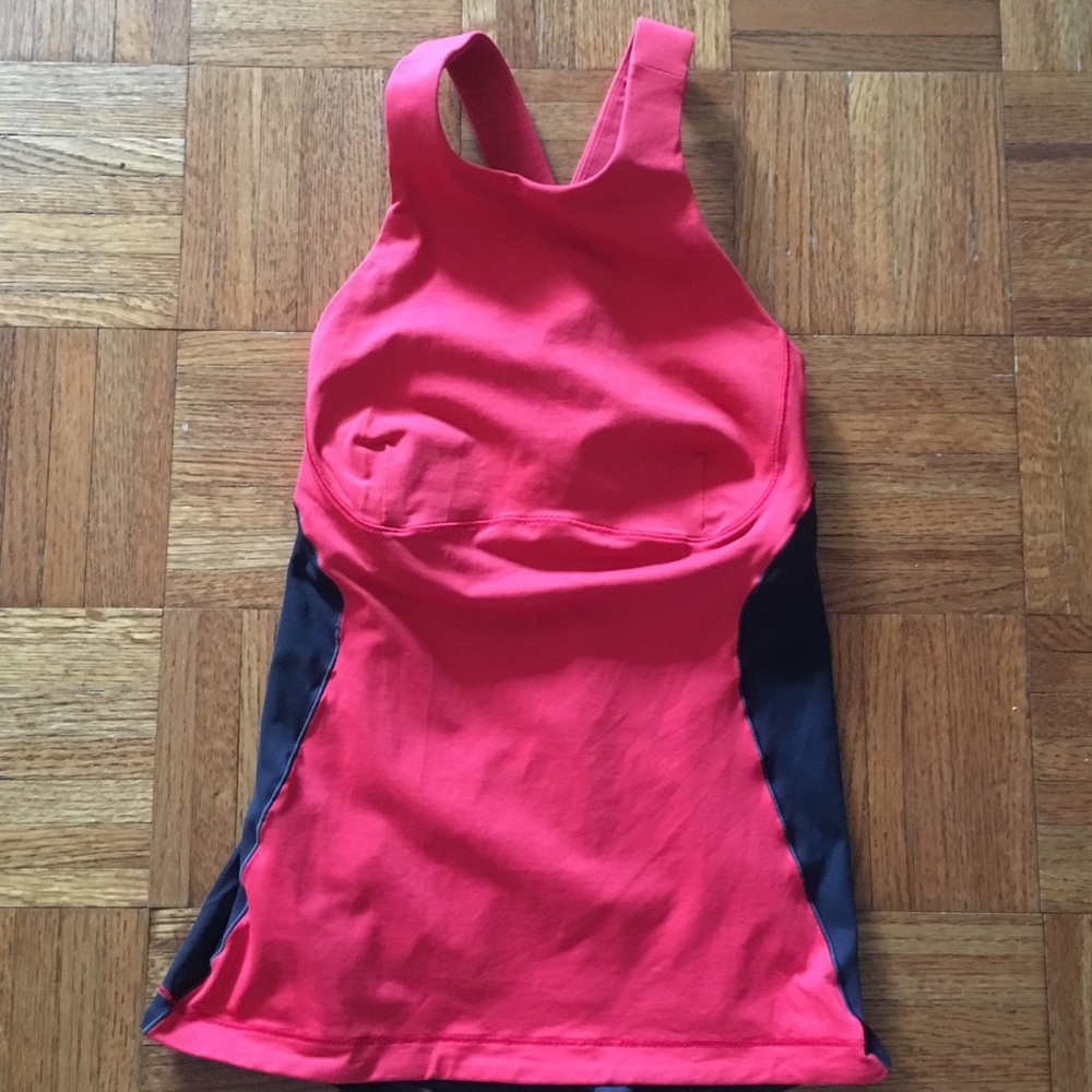 Lululemon Tank, size 4